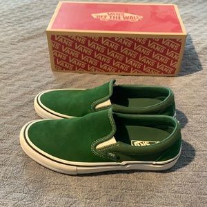 Vans slip on pro